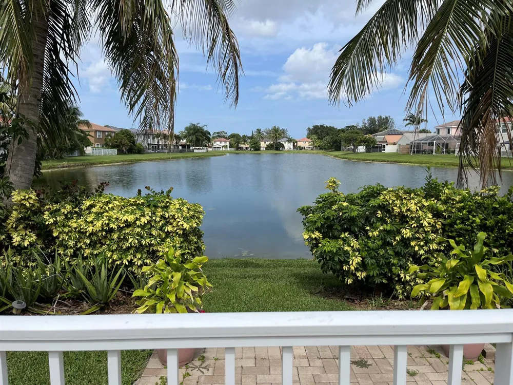 7576 Savannah Lane Lake Worth, FL 33463
