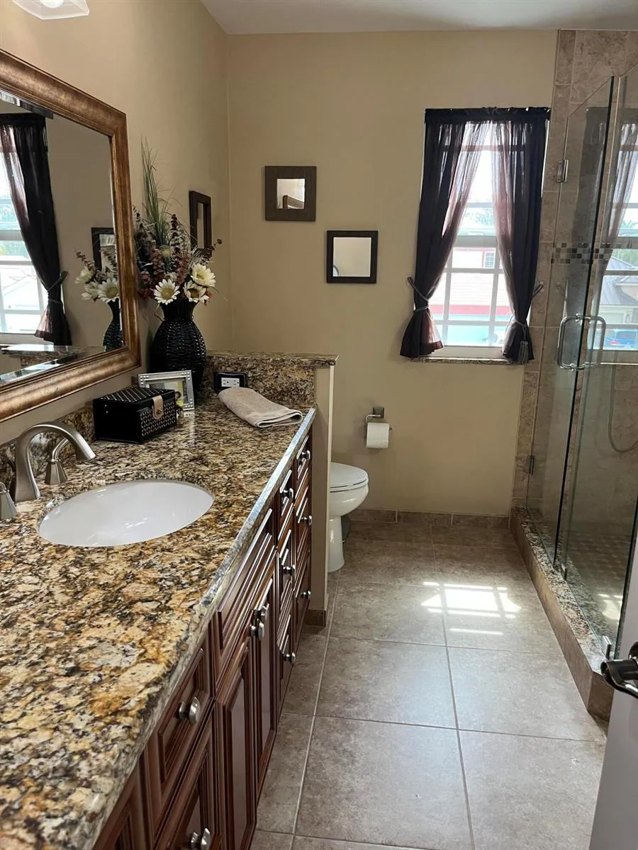 7576 Savannah Lane Lake Worth, FL 33463