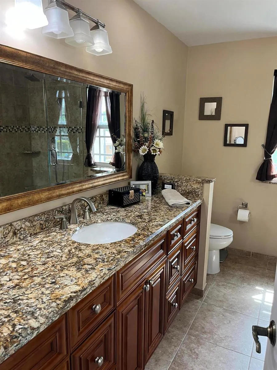 7576 Savannah Lane Lake Worth, FL 33463