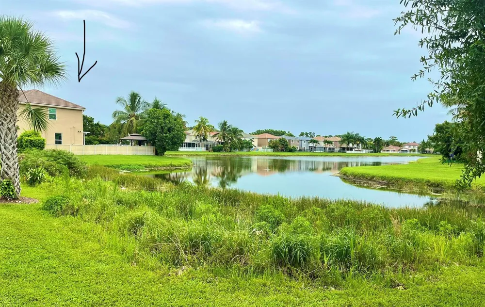 7576 Savannah Lane Lake Worth, FL 33463