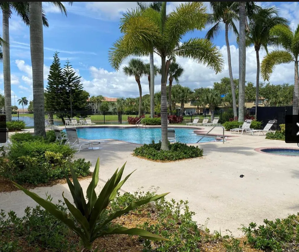 7576 Savannah Lane Lake Worth, FL 33463