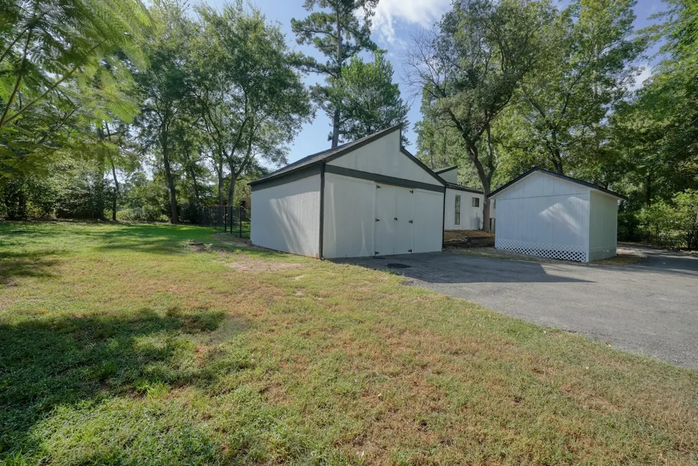 239 Fairlawn Drive Hideaway, TX 75771