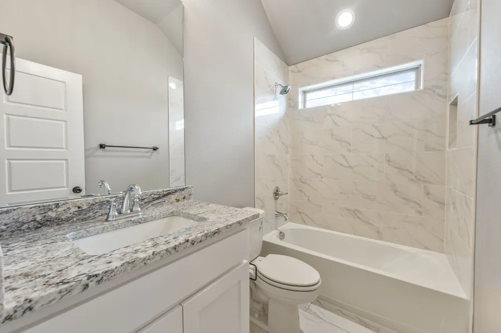 102 Clover Circle Weatherford, TX 76086