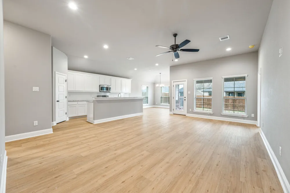102 Clover Circle Weatherford, TX 76086