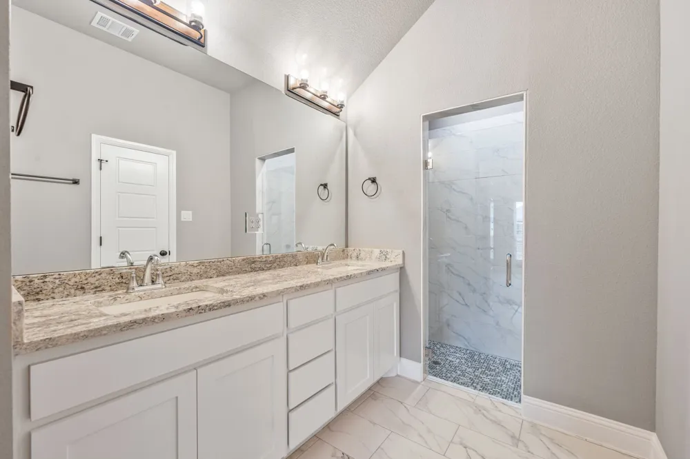 102 Clover Circle Weatherford, TX 76086