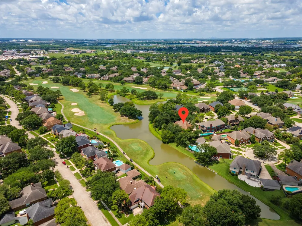 2207 Southern Hills Drive League City, TX 77573
