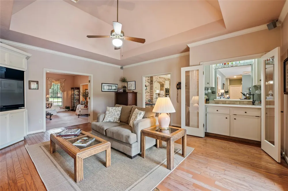 2207 Southern Hills Drive League City, TX 77573