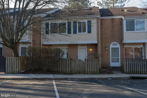1097 CORBRIDGE COURT