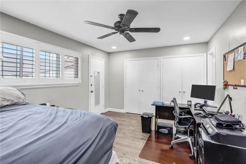 679 S Indian Hill #B Claremont, CA 91711