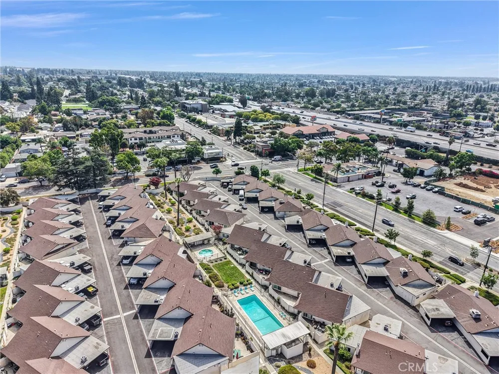 679 S Indian Hill #B Claremont, CA 91711