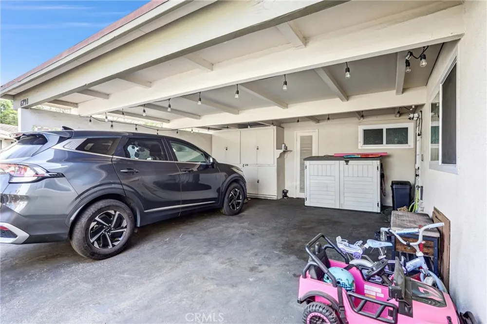 679 S Indian Hill #B Claremont, CA 91711