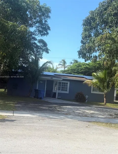 607 NW 42nd St