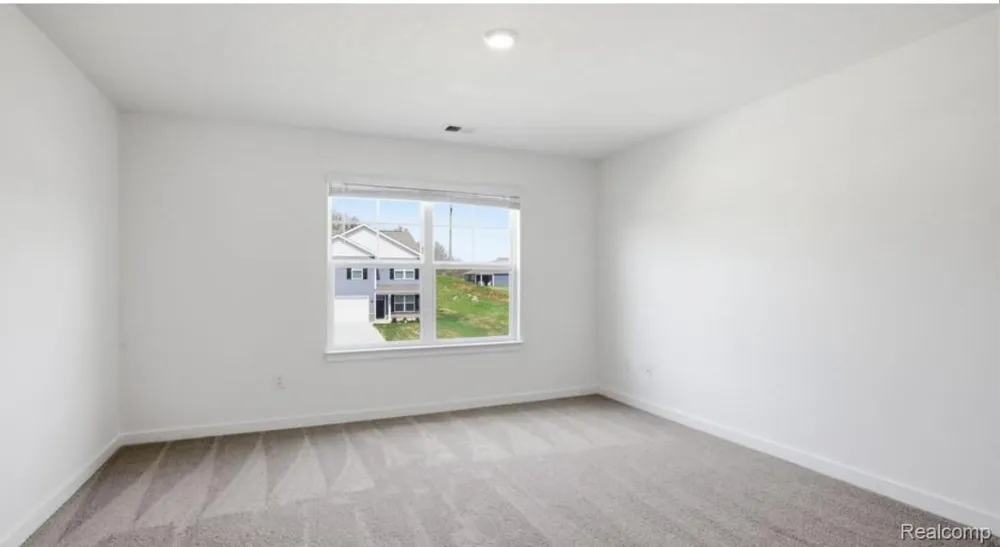 31 Oak Street Grand Blanc Charter Township, MI 48439