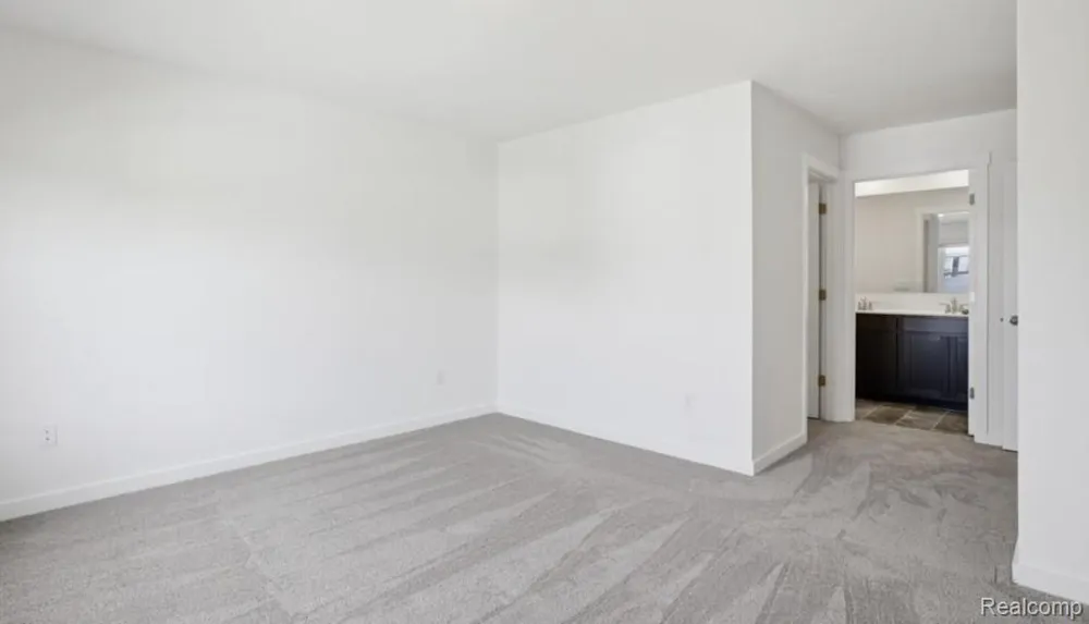 31 Oak Street Grand Blanc Charter Township, MI 48439