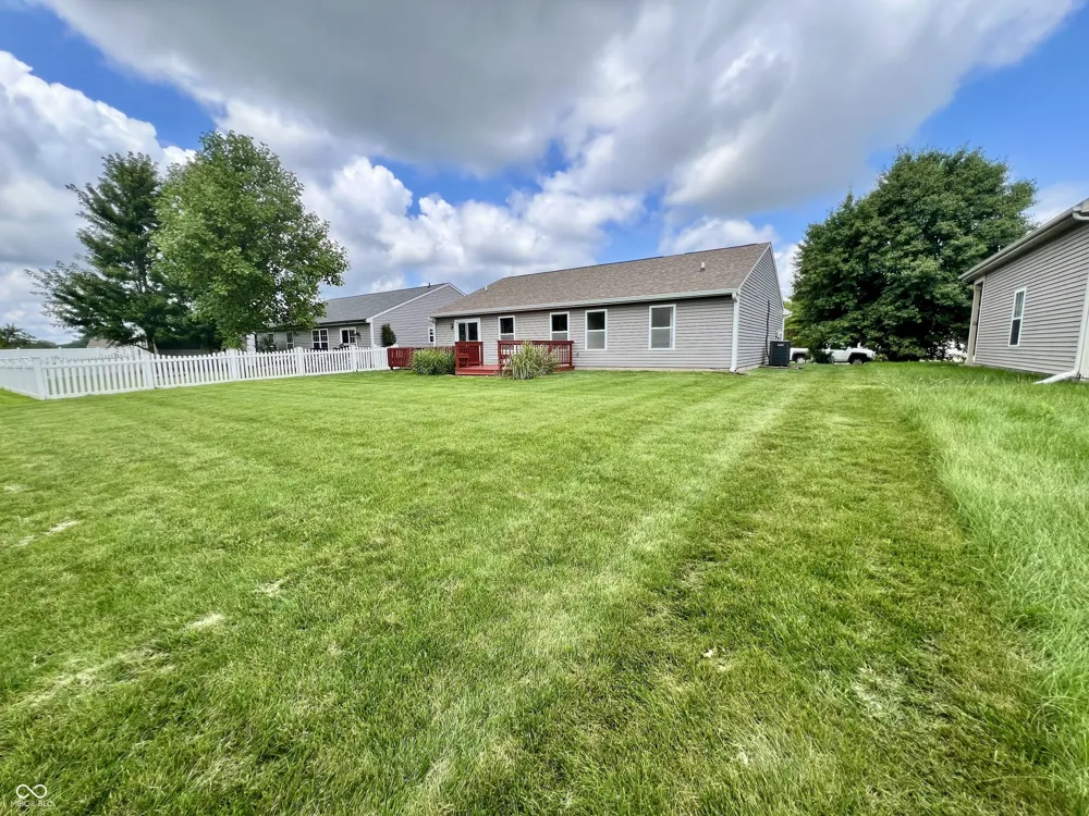 6815 W Odessa Way McCordsville, IN 46055