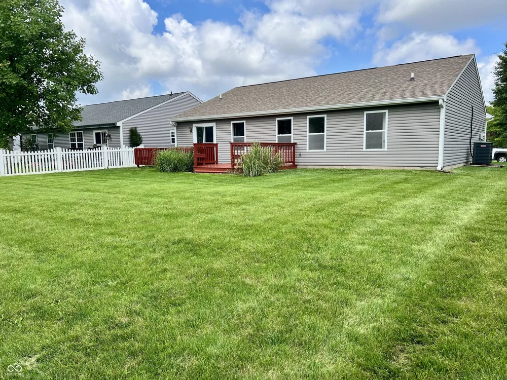 6815 W Odessa Way McCordsville, IN 46055
