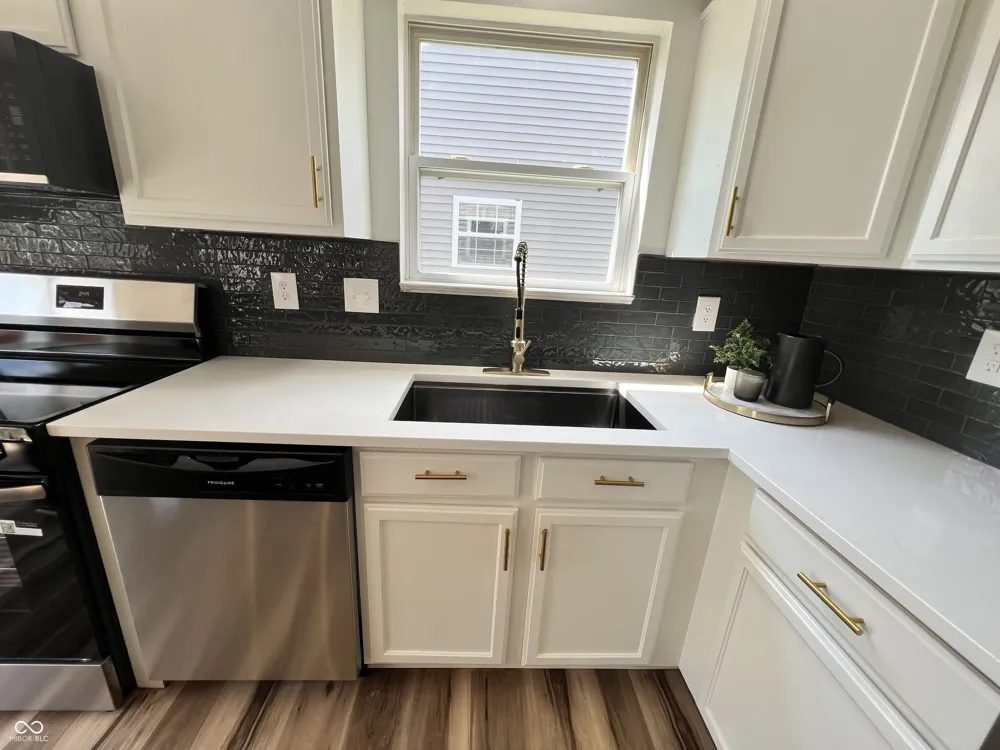 6815 W Odessa Way McCordsville, IN 46055