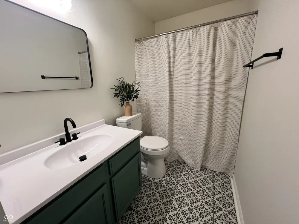 6815 W Odessa Way McCordsville, IN 46055