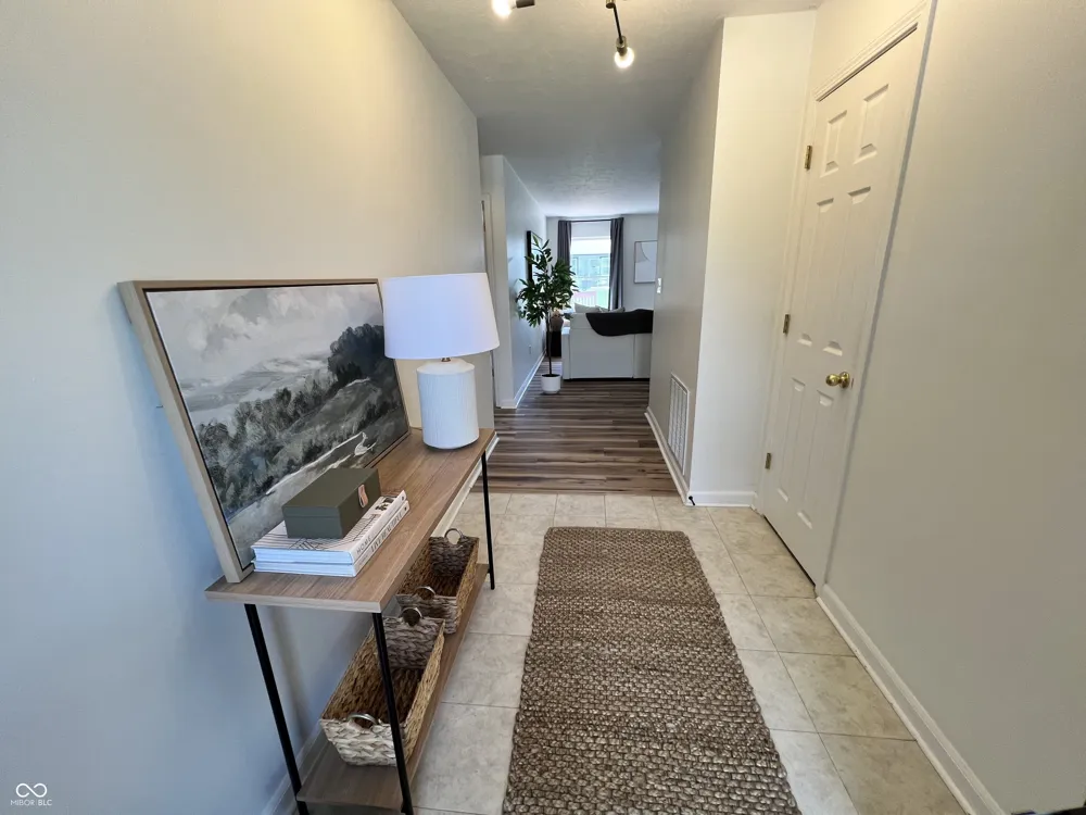 6815 W Odessa Way McCordsville, IN 46055