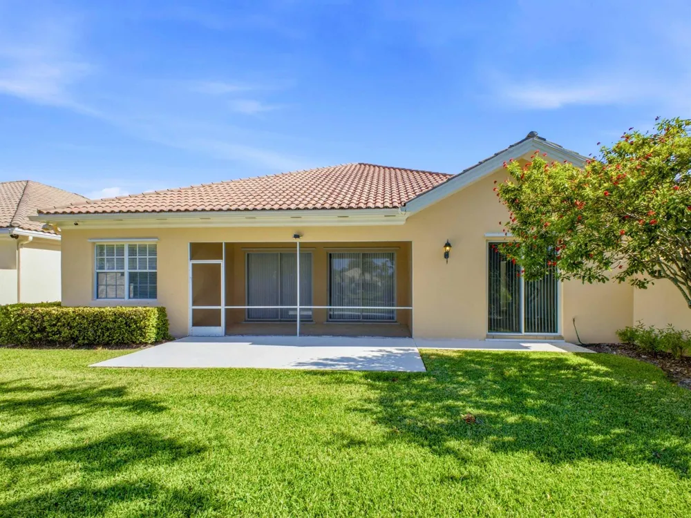 8033 KALIKO LANE Wellington, FL 33414