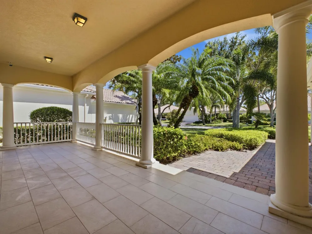 8033 KALIKO LANE Wellington, FL 33414