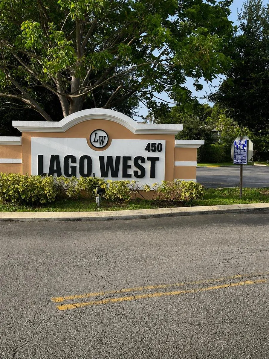 450 Commodore Drive #106 Plantation, FL 33325