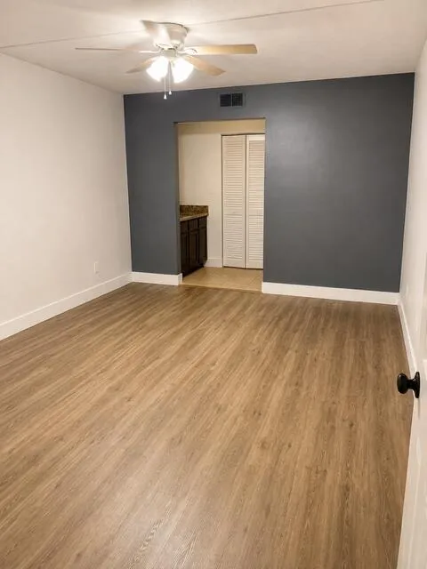 450 Commodore Drive #106 Plantation, FL 33325