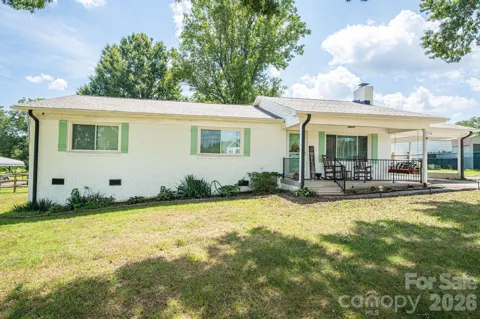 1718 Woolie Road