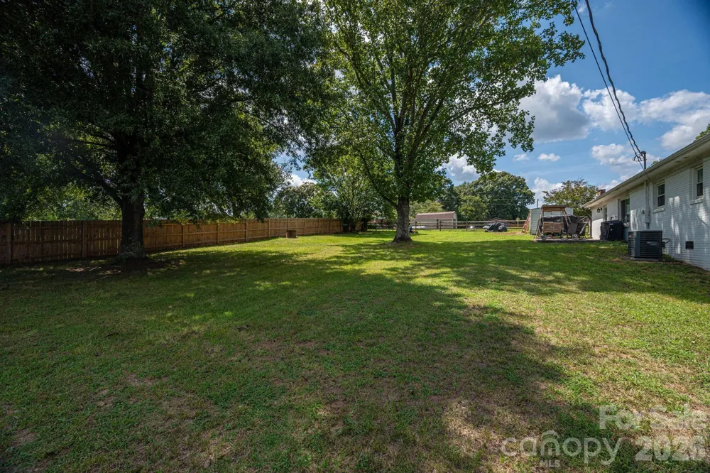 1718 Woolie Road Lincolnton, NC 28092