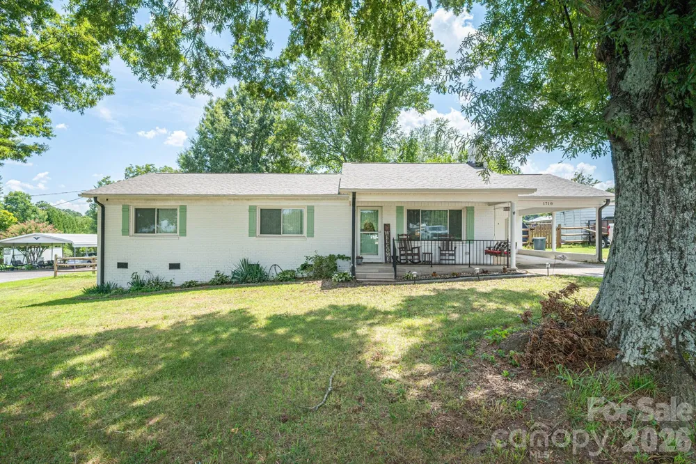 1718 Woolie Road Lincolnton, NC 28092