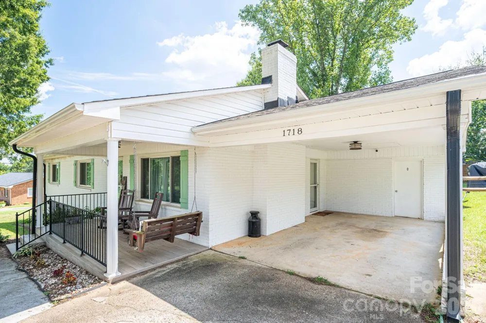1718 Woolie Road Lincolnton, NC 28092