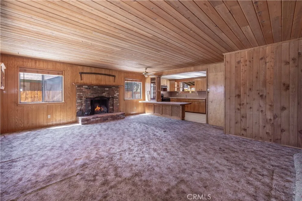 1029 Sierra Big Bear City, CA 92314