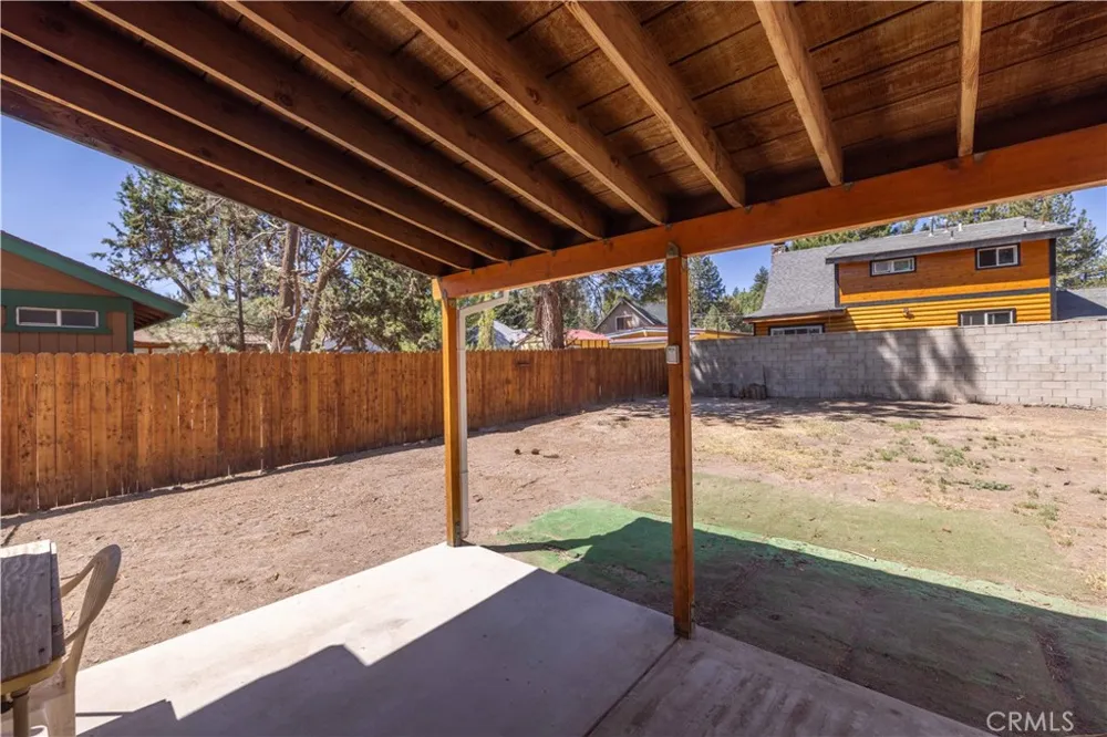 1029 Sierra Big Bear City, CA 92314