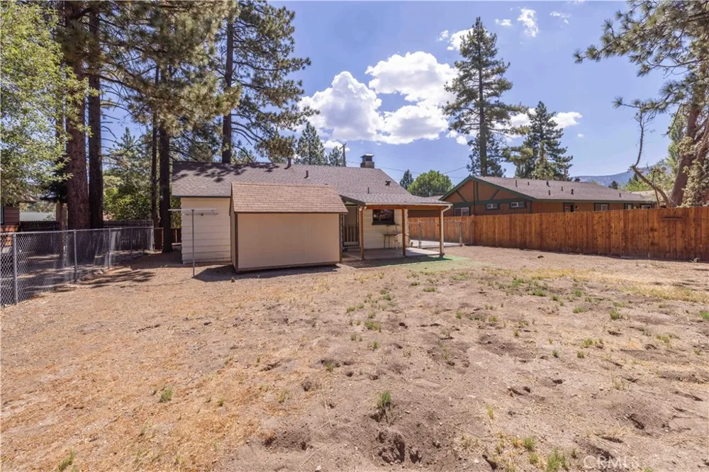 1029 Sierra Big Bear City, CA 92314