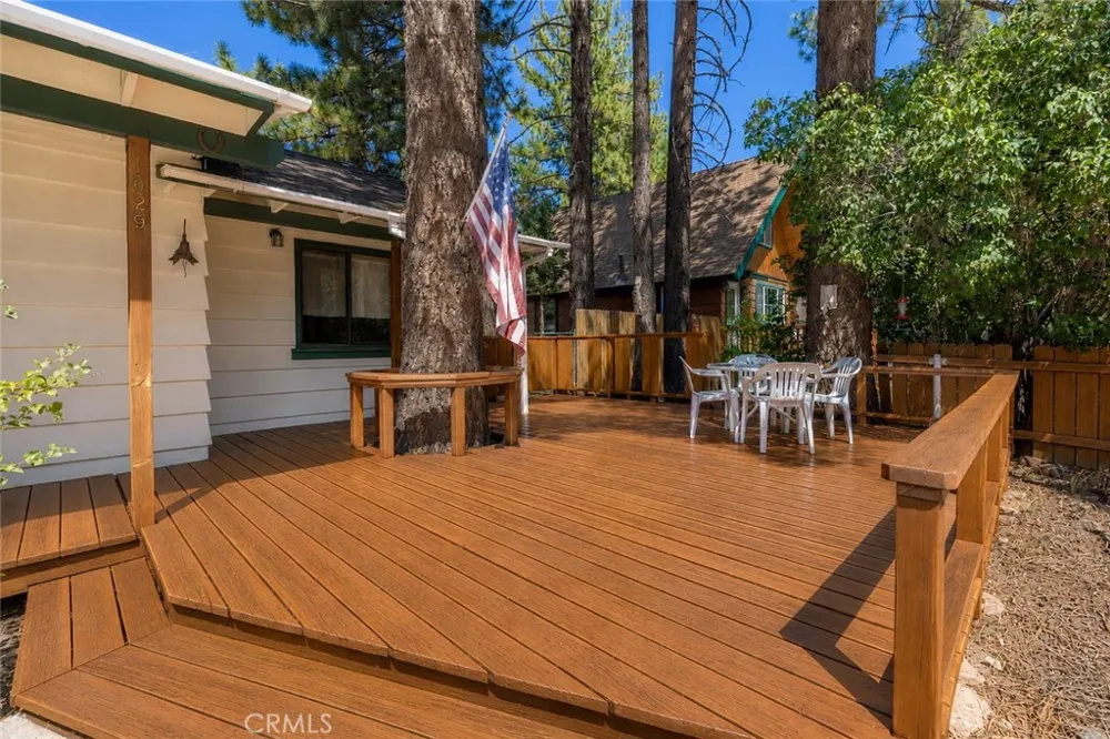 1029 Sierra Big Bear City, CA 92314