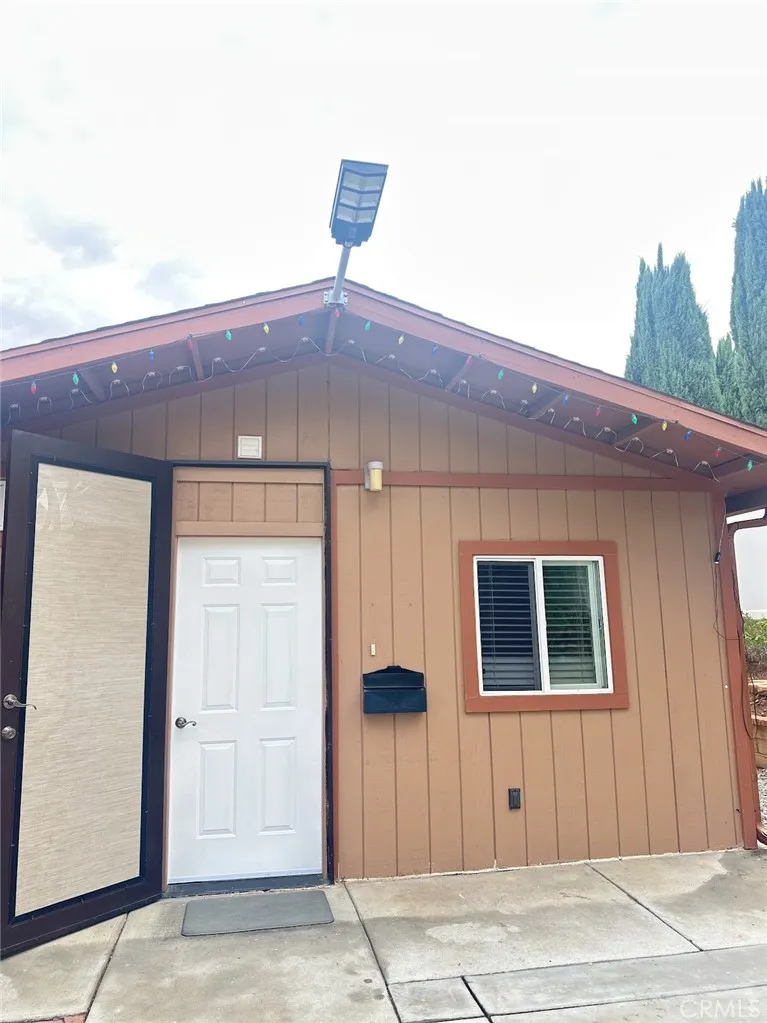 4956 Corral Banning, CA 92220
