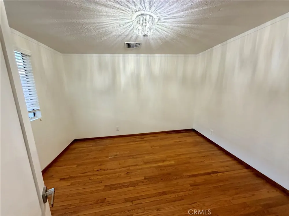 5622 Aldama Street Highland Park, CA 90042