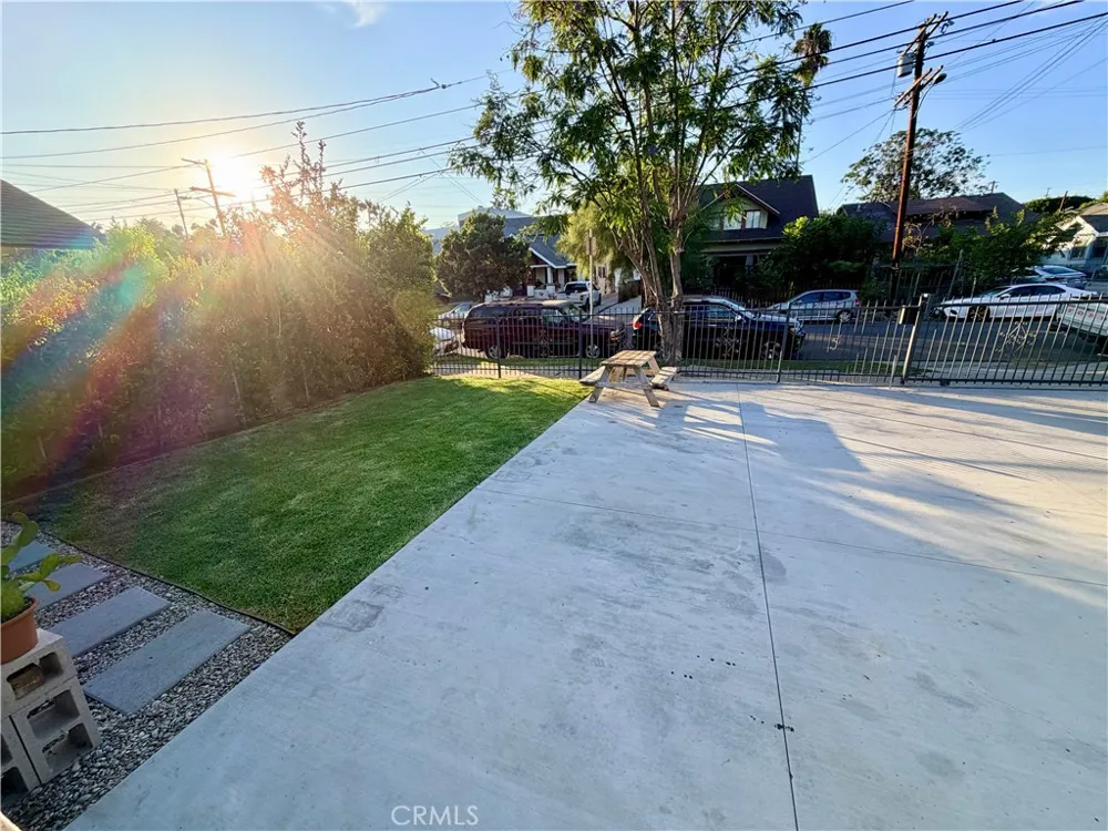 5622 Aldama Street Highland Park, CA 90042