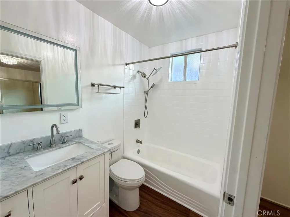 5622 Aldama Street Highland Park, CA 90042
