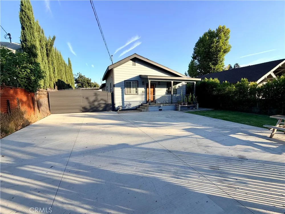 5622 Aldama Street Highland Park, CA 90042