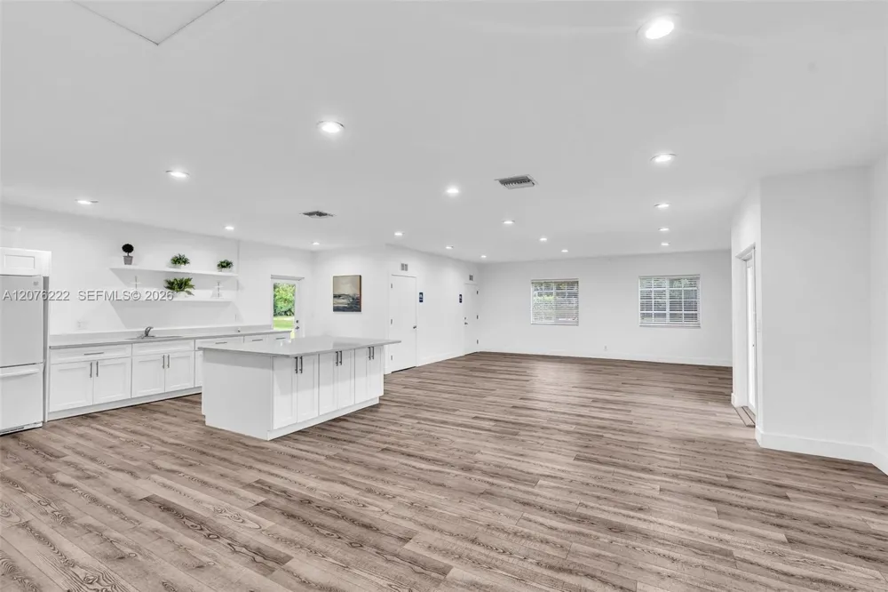 101 El Dorado Pkwy Plantation, FL 33317