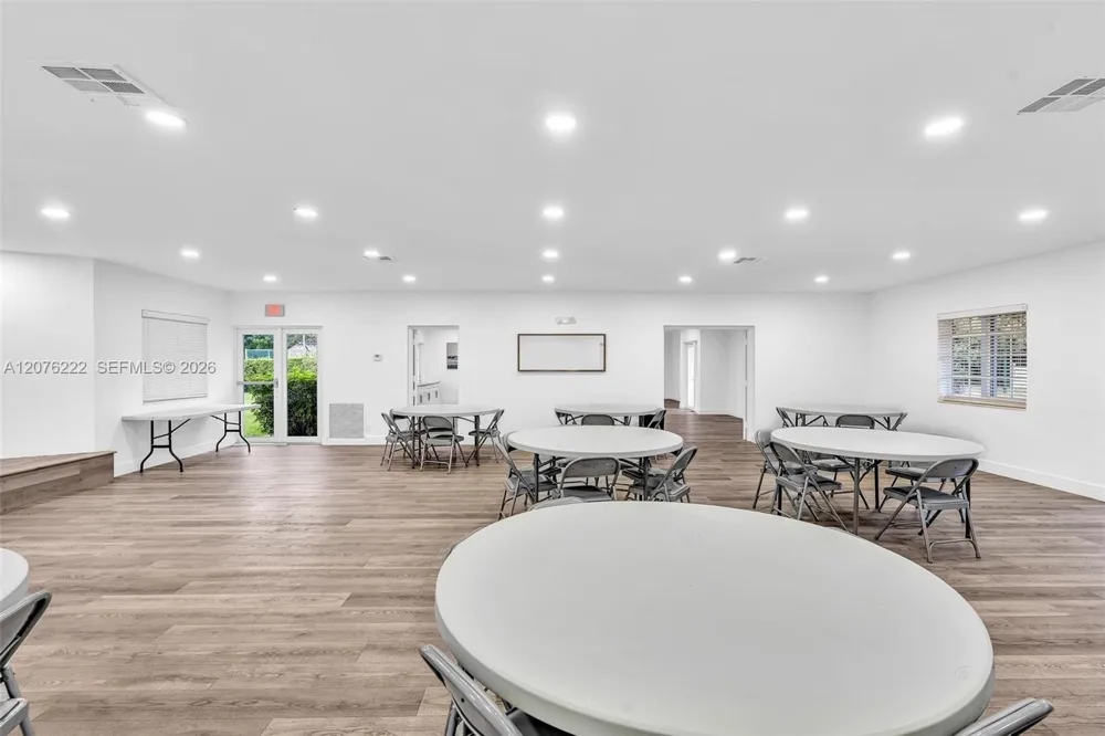 101 El Dorado Pkwy Plantation, FL 33317