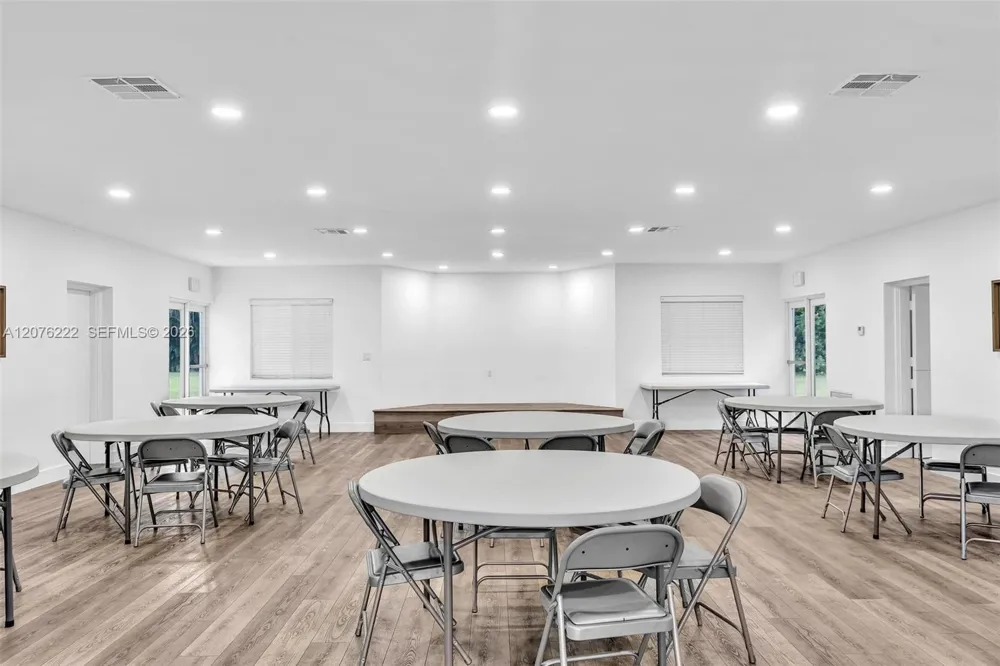 101 El Dorado Pkwy Plantation, FL 33317