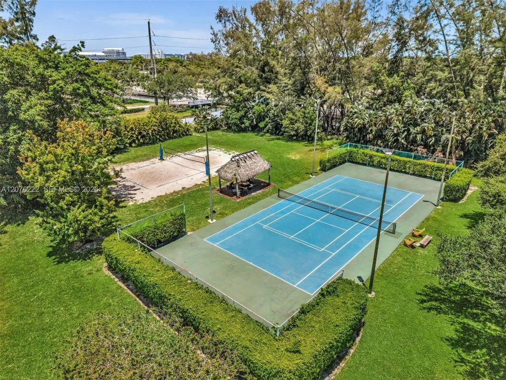 101 El Dorado Pkwy Plantation, FL 33317
