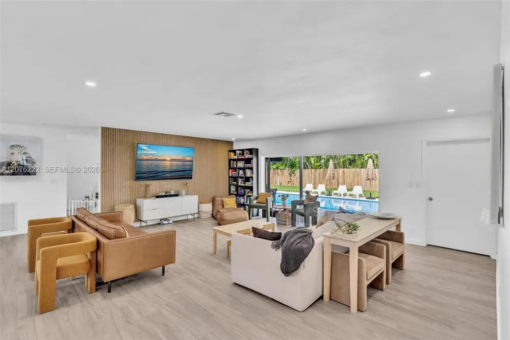 101 El Dorado Pkwy Plantation, FL 33317