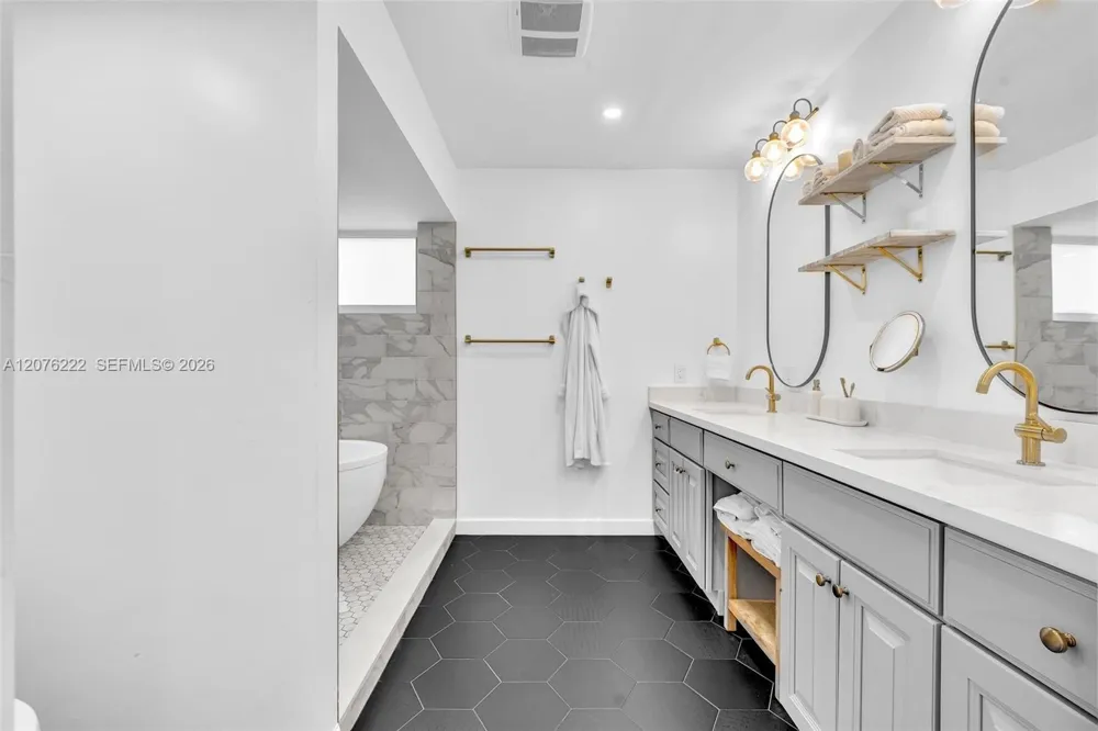 101 El Dorado Pkwy Plantation, FL 33317