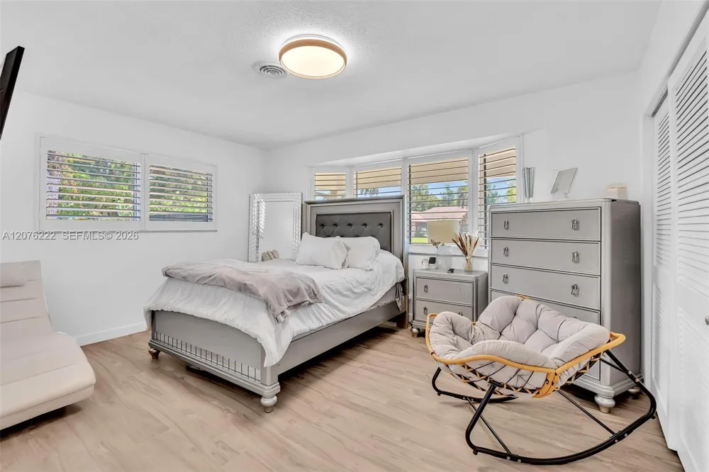 101 El Dorado Pkwy Plantation, FL 33317