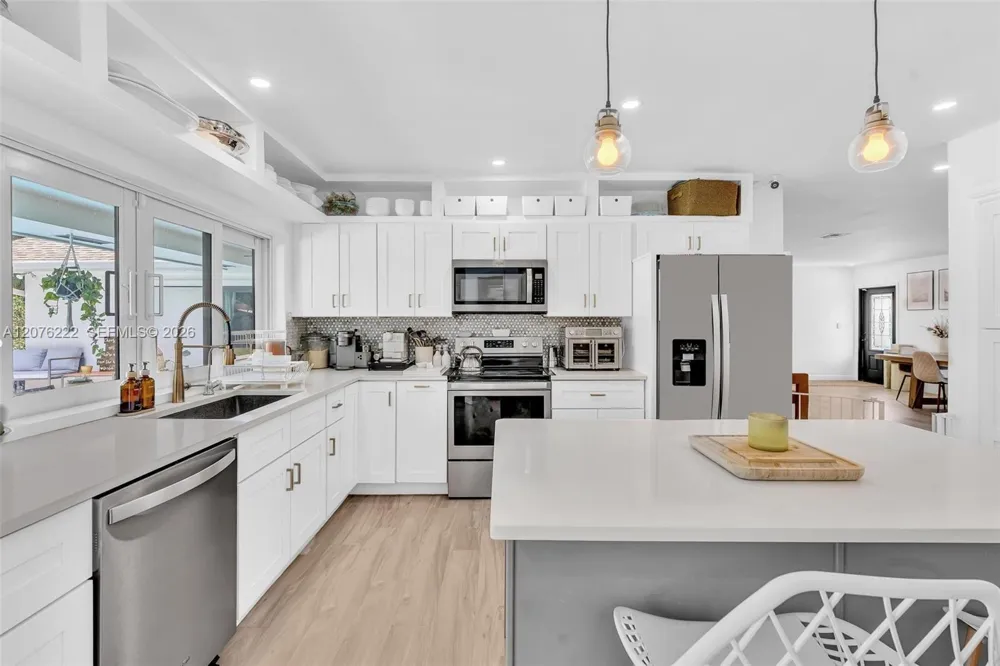 101 El Dorado Pkwy Plantation, FL 33317