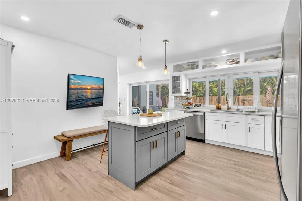 101 El Dorado Pkwy Plantation, FL 33317