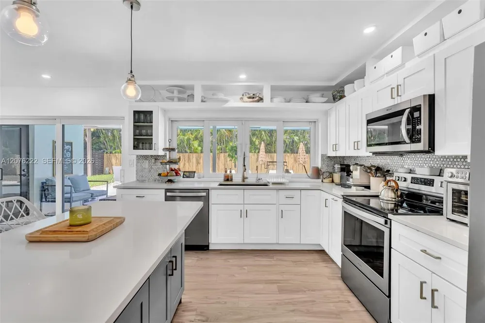 101 El Dorado Pkwy Plantation, FL 33317